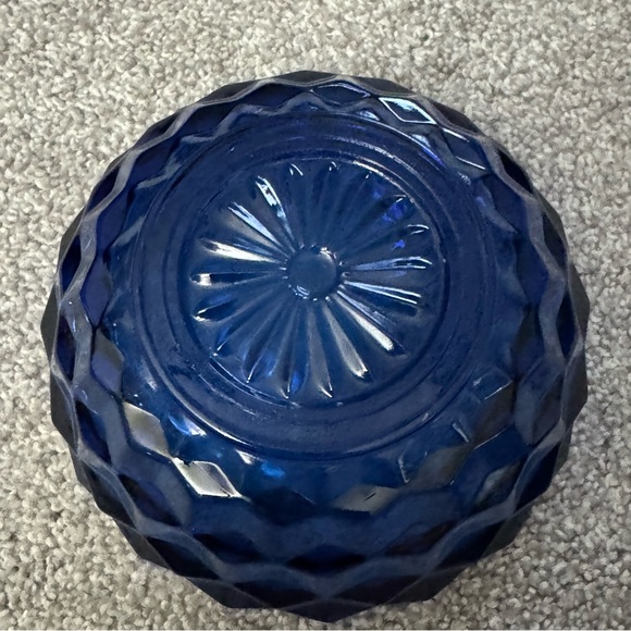 Indiana Glass Colony Whitehall cubist cobalt blue covered candy dish. - Picture 5 of 7